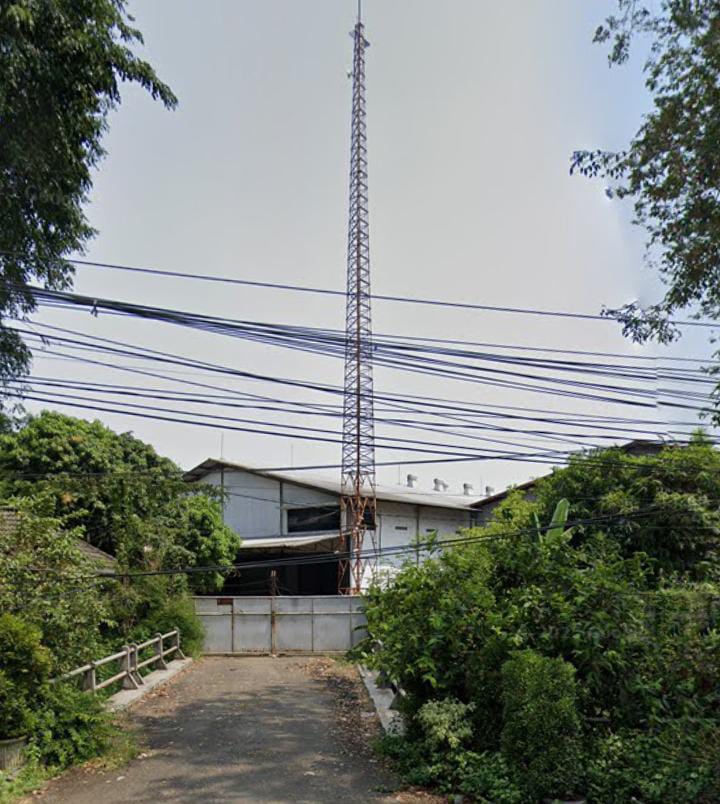 Gudang berikut tanah
